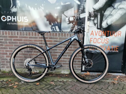 KTM Myroon Elite