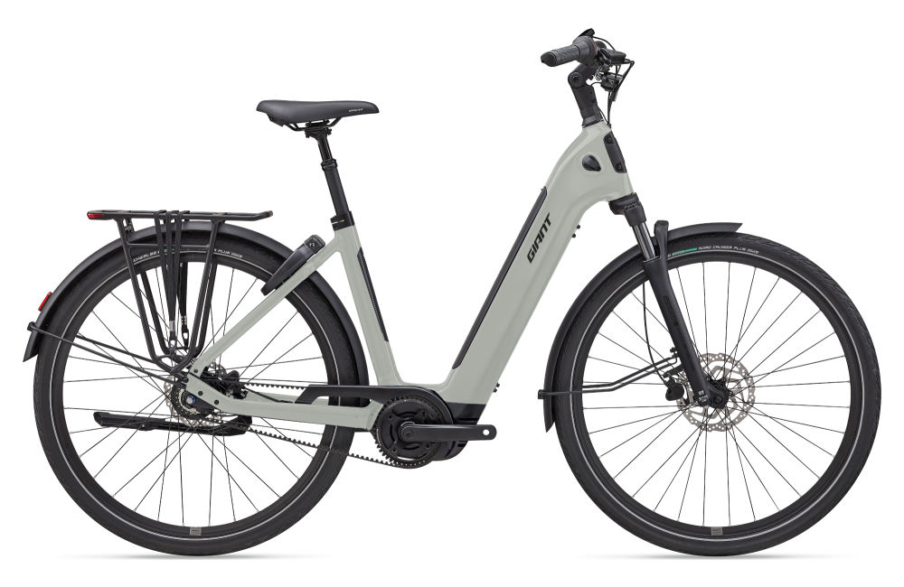Giant NewTour E+1 LST (saga)